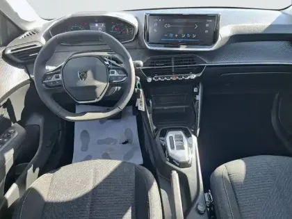 Photo 7 Peugeot 208  Hybrid 110 ch e-DCS6
