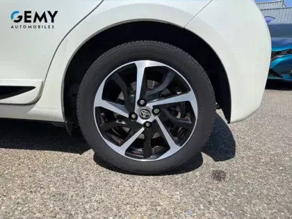 Photo 10 Toyota Yaris  Hybride 100h