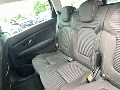 Photo 28 Renault Scenic Grand  TCe 140 EDC