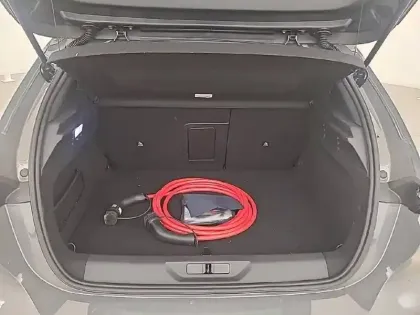 Photo 5 Peugeot 308  Electrique 55 kWh 156ch