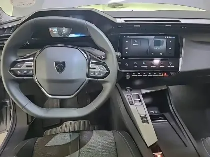 Photo 7 Peugeot 308  Hybrid 136 e-DCS6