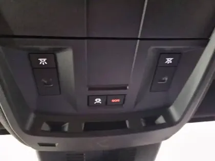 Photo 25 Peugeot 3008  Hybrid 145 e-DCS6