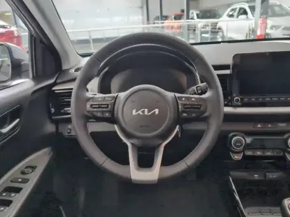 Photo 10 Kia Stonic  1.0 T-GDi 100 ch BVM6