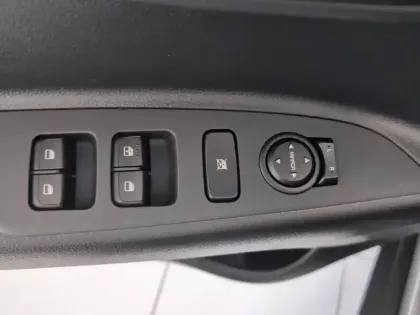 Photo 15 Kia Stonic  1.0 T-GDi 100 ch BVM6