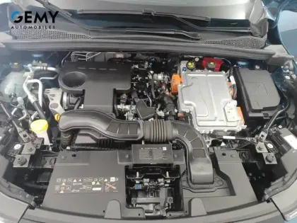 Photo 11 Renault Symbioz  E-Tech full hybrid 145