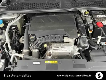 Photo 18 Opel Astra  1.2 Turbo 130 ch BVA8