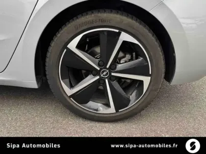 Photo 21 Opel Astra  1.2 Turbo 130 ch BVA8