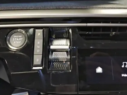 Photo 13 Peugeot 3008  Plug-in Hybrid 225 e-DCS7