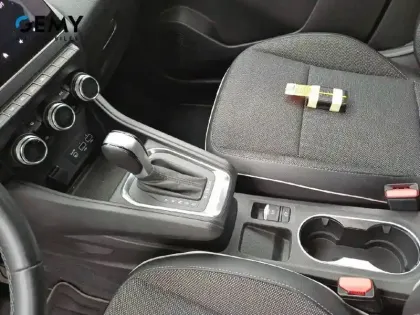 Photo 11 Renault Captur  E-Tech 145 - 21