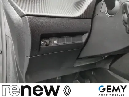 Photo 31 Peugeot 208  PureTech 75 S&S BVM5