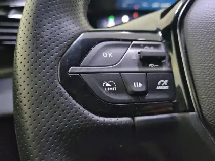 Photo 46 Peugeot 308  PureTech 130ch S&S EAT8