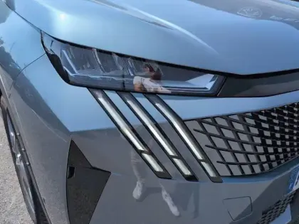 Photo 15 Peugeot 3008  Hybrid 145 e-DCS6