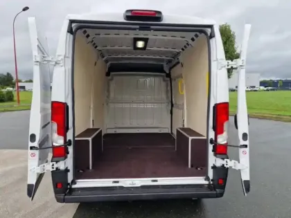 Photo 23 Peugeot Boxer  FGN 3.5 T L2H2 140 S&S BVA8