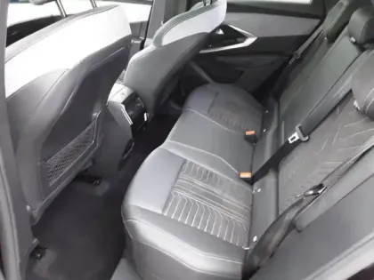 Photo 11 Peugeot 3008  Hybrid 136 e-DCS6