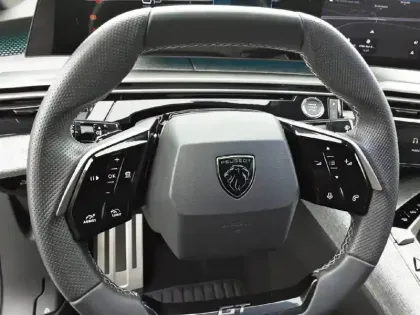 Photo 8 Peugeot 3008  Hybrid 136 e-DCS6