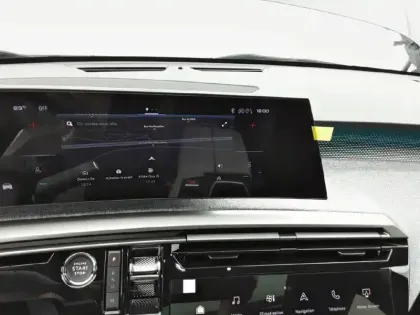 Photo 20 Peugeot 3008  Hybrid 136 e-DCS6