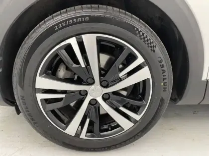 Photo 16 Peugeot 3008  Hybrid4 300 e-EAT8
