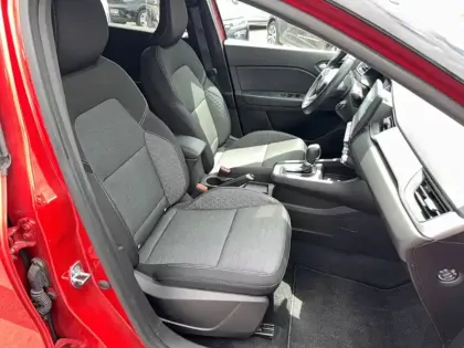Photo 17 Renault Captur  E-Tech full hybrid 145