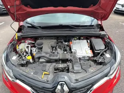 Photo 25 Renault Captur  E-Tech full hybrid 145
