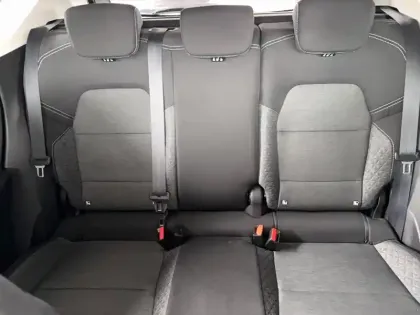 Photo 5 Renault Captur  E-Tech full hybrid 145
