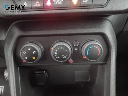 Photo 51 Dacia Sandero  SCe 65