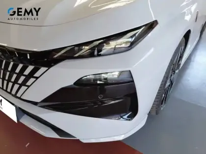 Photo 16 Peugeot 308  Hybrid 145 e-DCS6