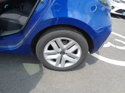 Photo 10 Renault Clio  Eco-G 100 ch GSR2