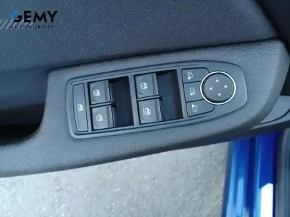 Photo 11 Renault Clio  E-Tech full hybrid 145