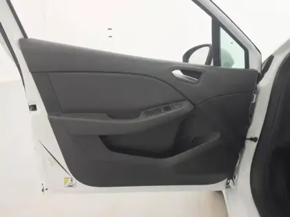 Photo 37 Renault Clio  SOCIETE BLUE DCI 85