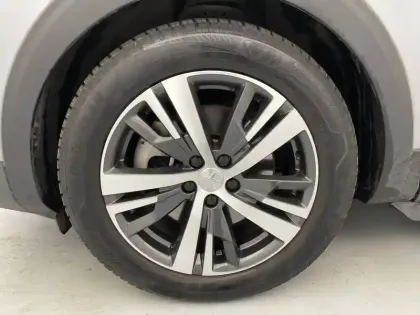 Photo 16 Peugeot 3008  Hybrid4 300 e-EAT8