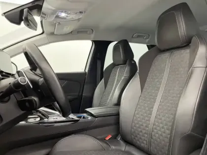 Photo 13 Peugeot 3008  Hybrid4 300 e-EAT8