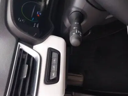 Photo 10 Renault Clio  E-Tech full hybrid 145
