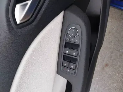 Photo 7 Renault Clio  E-Tech full hybrid 145