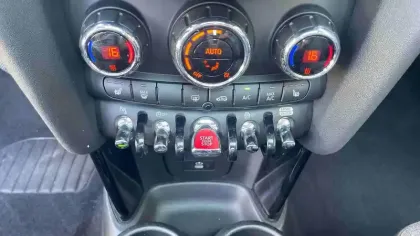 Photo 8 Mini Mini Hatch 5 Portes Cooper 136 ch DKG7