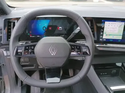 Photo 12 Renault Austral  E-Tech hybrid 200