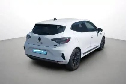 Photo 5 Renault Clio  E-Tech full hybrid 145