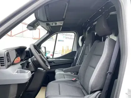Photo 8 Nissan Interstar  FOURGON 3T5 L2H2 2.0 DCI 150