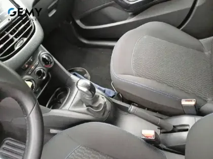 Photo 11 Peugeot 208  PureTech 82ch S&S BVM5