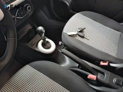 Photo 11 Renault Twingo  III Achat Intégral - 21