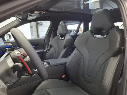 Photo 14 BMW Serie 5 M5 Touring PHEV 727 ch BVA8