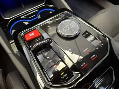 Photo 5 BMW Serie 5 M5 Touring PHEV 727 ch BVA8