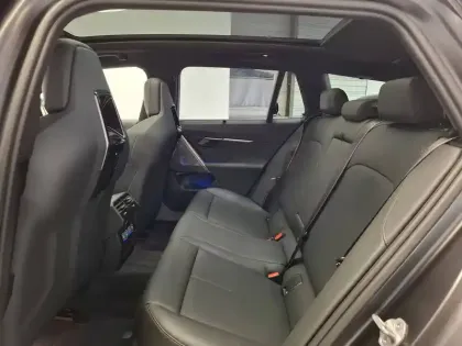Photo 27 BMW Serie 5 M5 Touring PHEV 727 ch BVA8