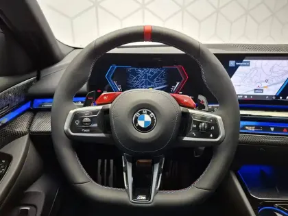 Photo 16 BMW Serie 5 M5 Touring PHEV 727 ch BVA8