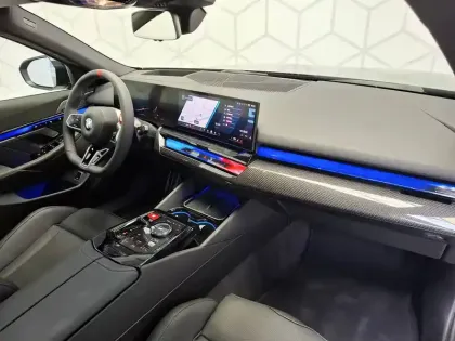 Photo 23 BMW Serie 5 M5 Touring PHEV 727 ch BVA8