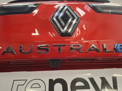 Photo 8 Renault Austral  E-Tech hybrid 200