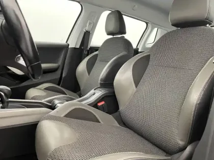 Photo 13 Peugeot 2008  1.2 PureTech 110ch S&S EAT6