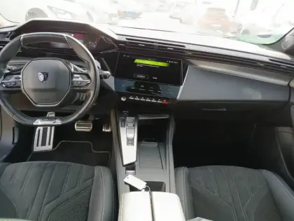 Photo 10 Peugeot 308  SW PureTech 130ch S&S EAT8