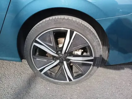 Photo 18 Peugeot 308  SW PureTech 130ch S&S EAT8