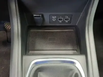 Photo 24 Renault Captur  mild hybrid 140