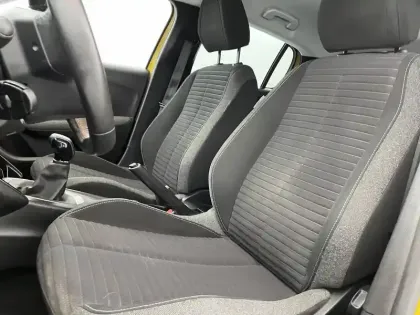 Photo 13 Peugeot 208  PureTech 75 S&S BVM5